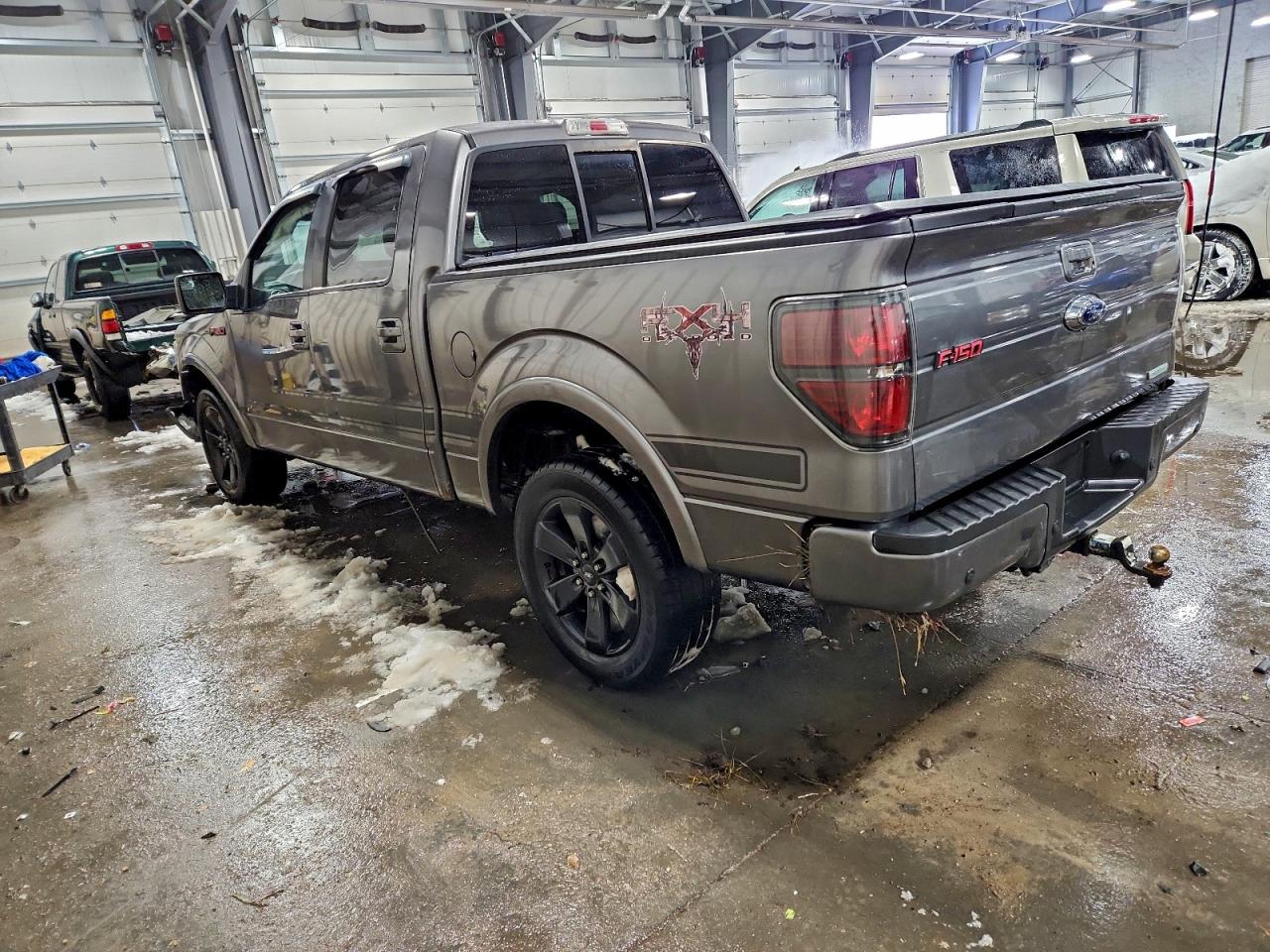 2013 FORD F150 SUPERCREW photo 2