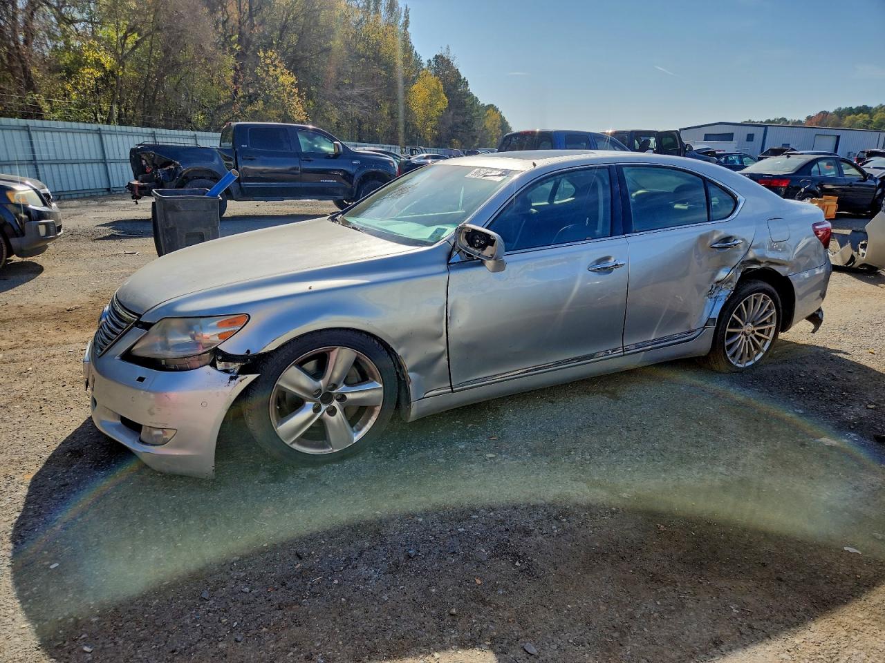 2010 LEXUS LS 460 — SIDE damage — photo 1