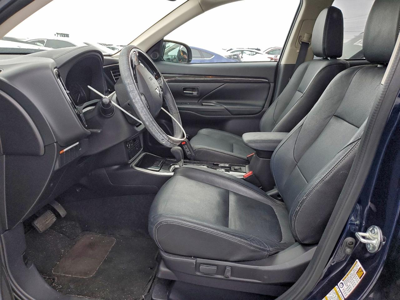 2018 MITSUBISHI OUTLANDER SE photo 7