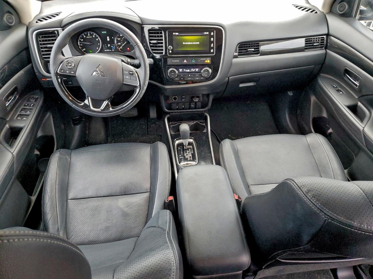 2018 MITSUBISHI OUTLANDER SE photo 8