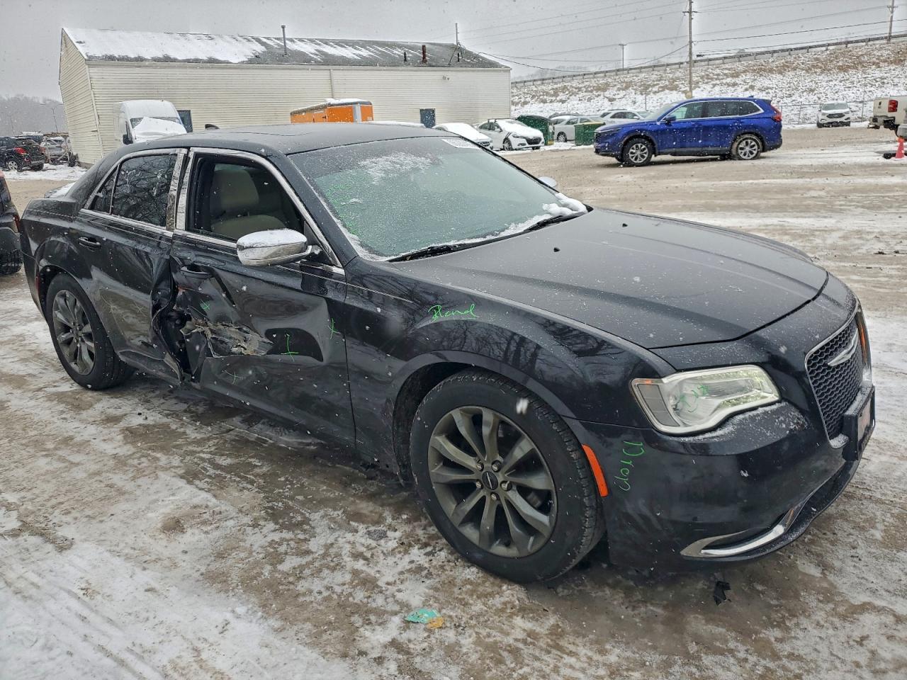 2016 CHRYSLER 300 LIMITED photo 4