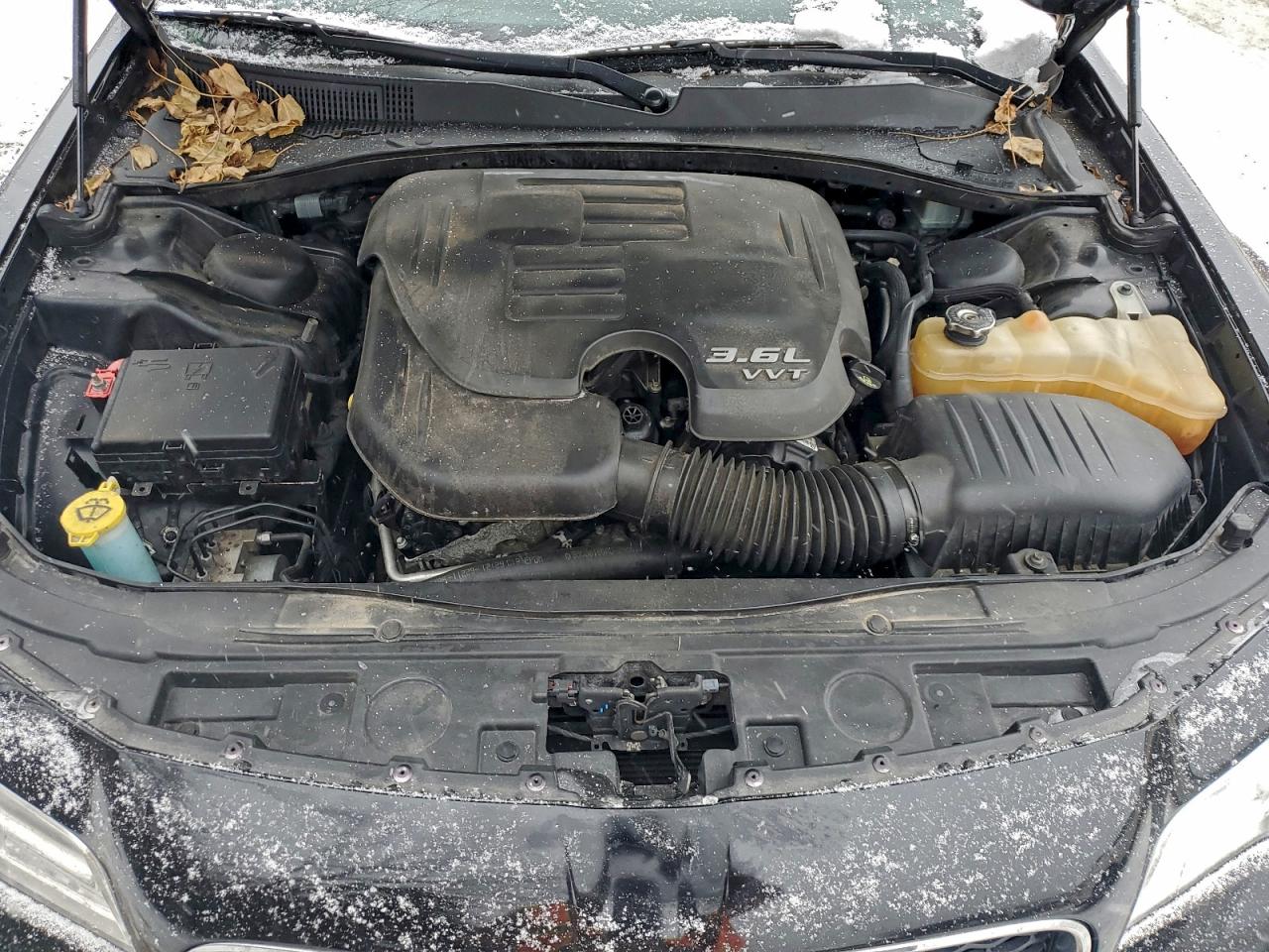 2016 CHRYSLER 300 LIMITED photo 11