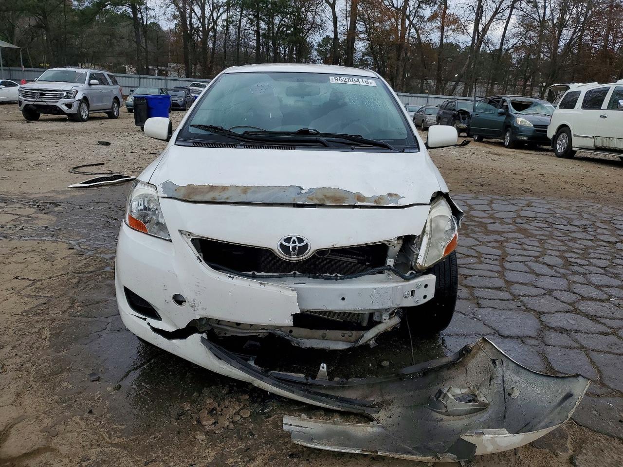 2010 TOYOTA YARIS photo 5