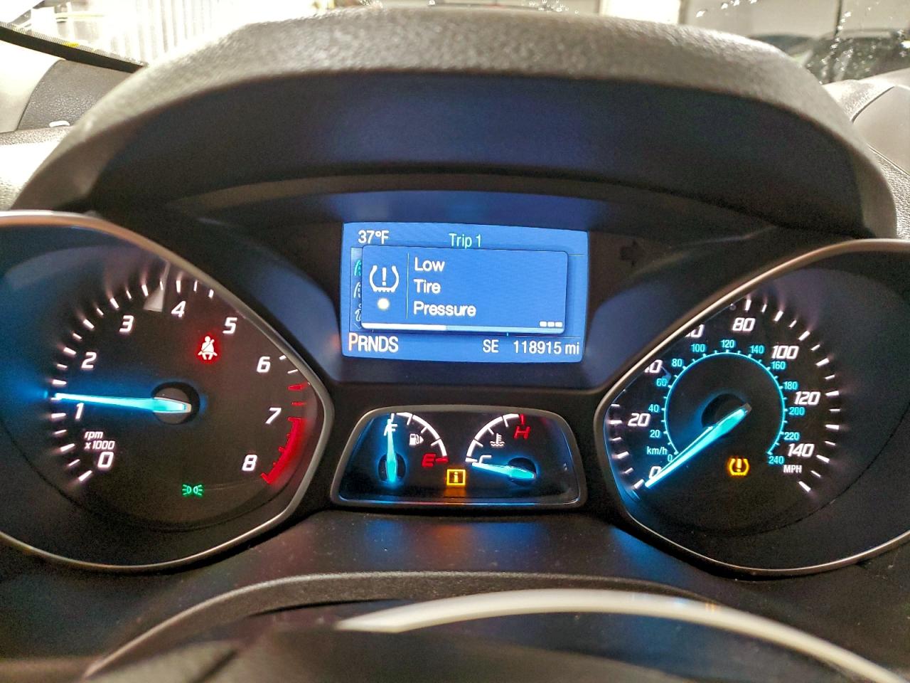 2015 FORD ESCAPE SE photo 9