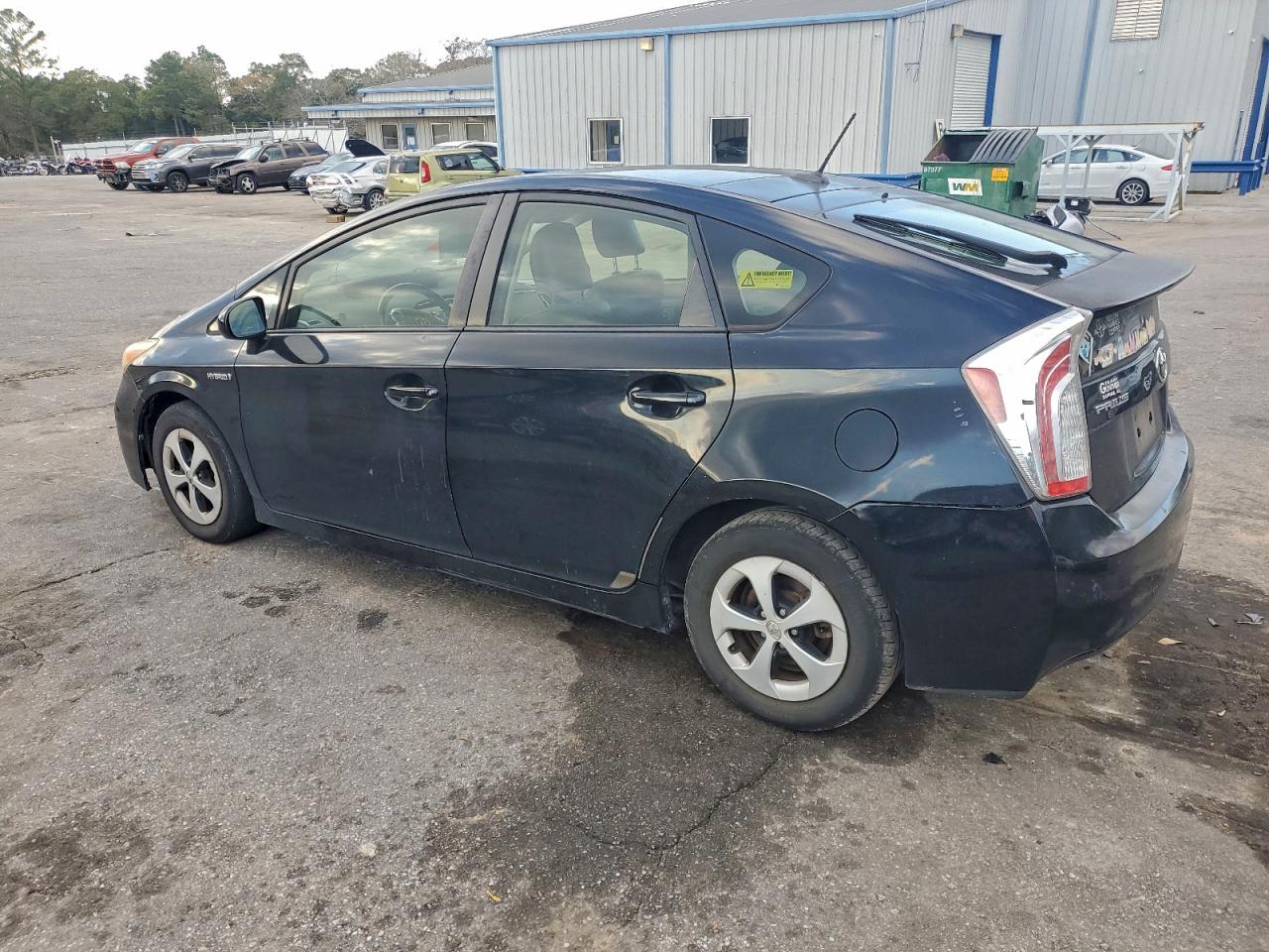 2012 TOYOTA PRIUS photo 2