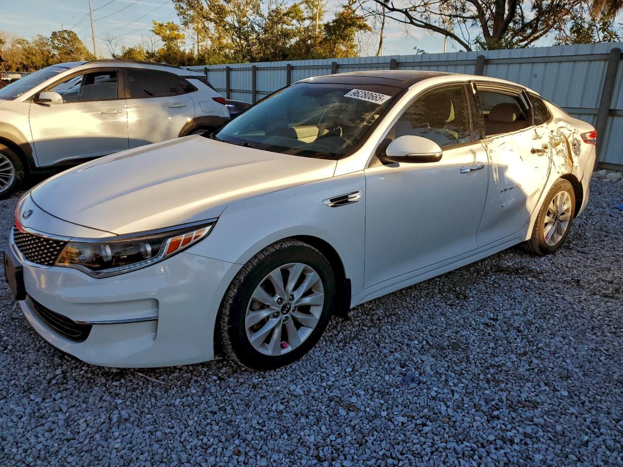 2016 KIA OPTIMA EX — SIDE damage — photo 1