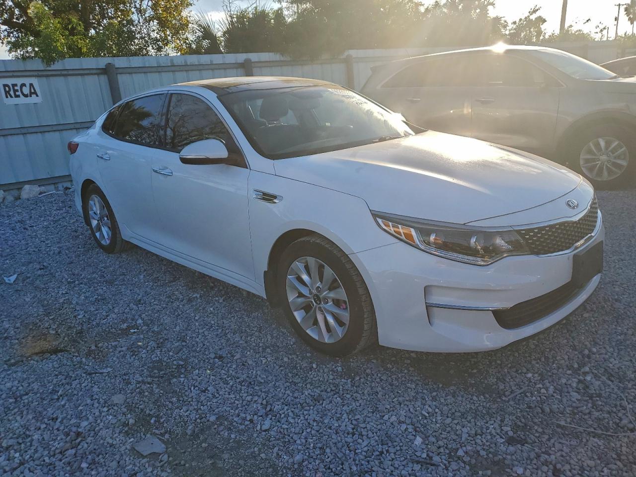2016 KIA OPTIMA EX photo 4