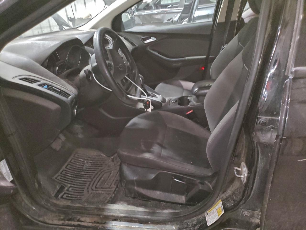 2014 FORD FOCUS SE photo 7