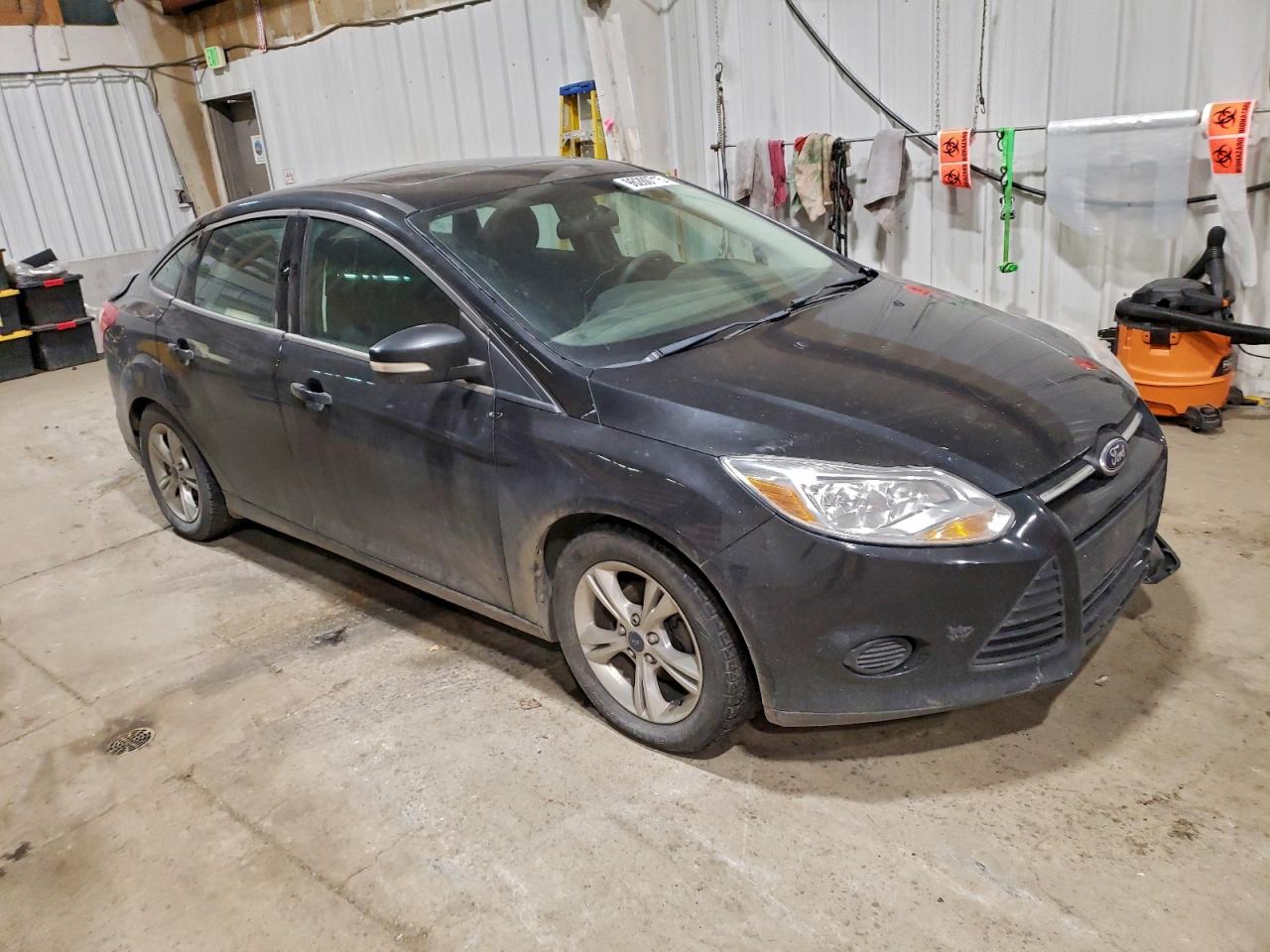 2014 FORD FOCUS SE photo 4
