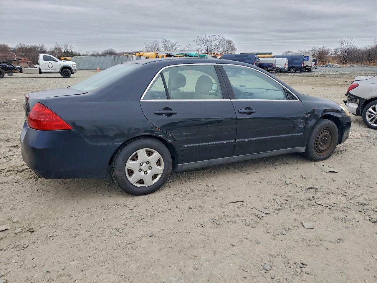 2007 HONDA ACCORD LX photo 3