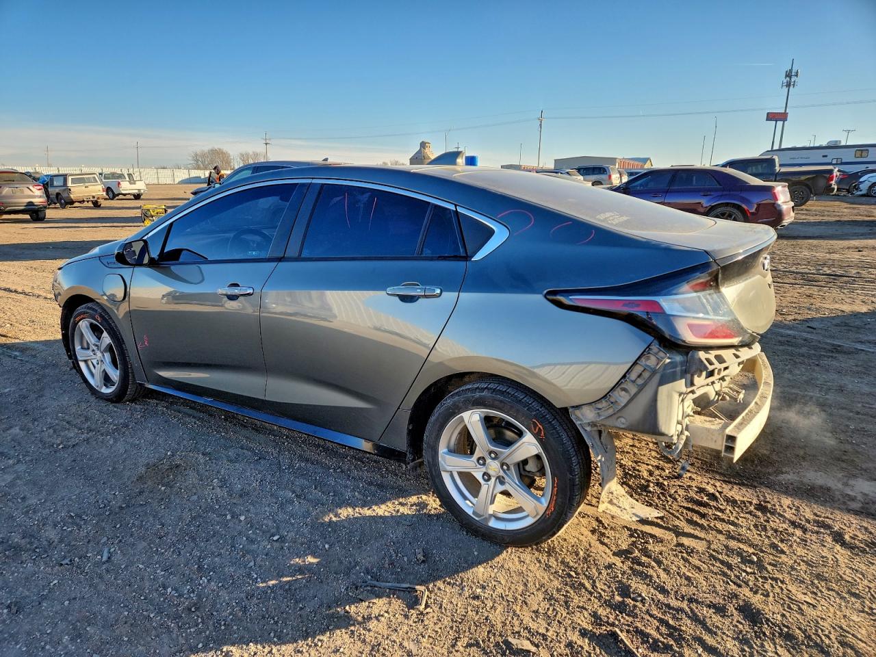 2017 CHEVROLET VOLT LT photo 2