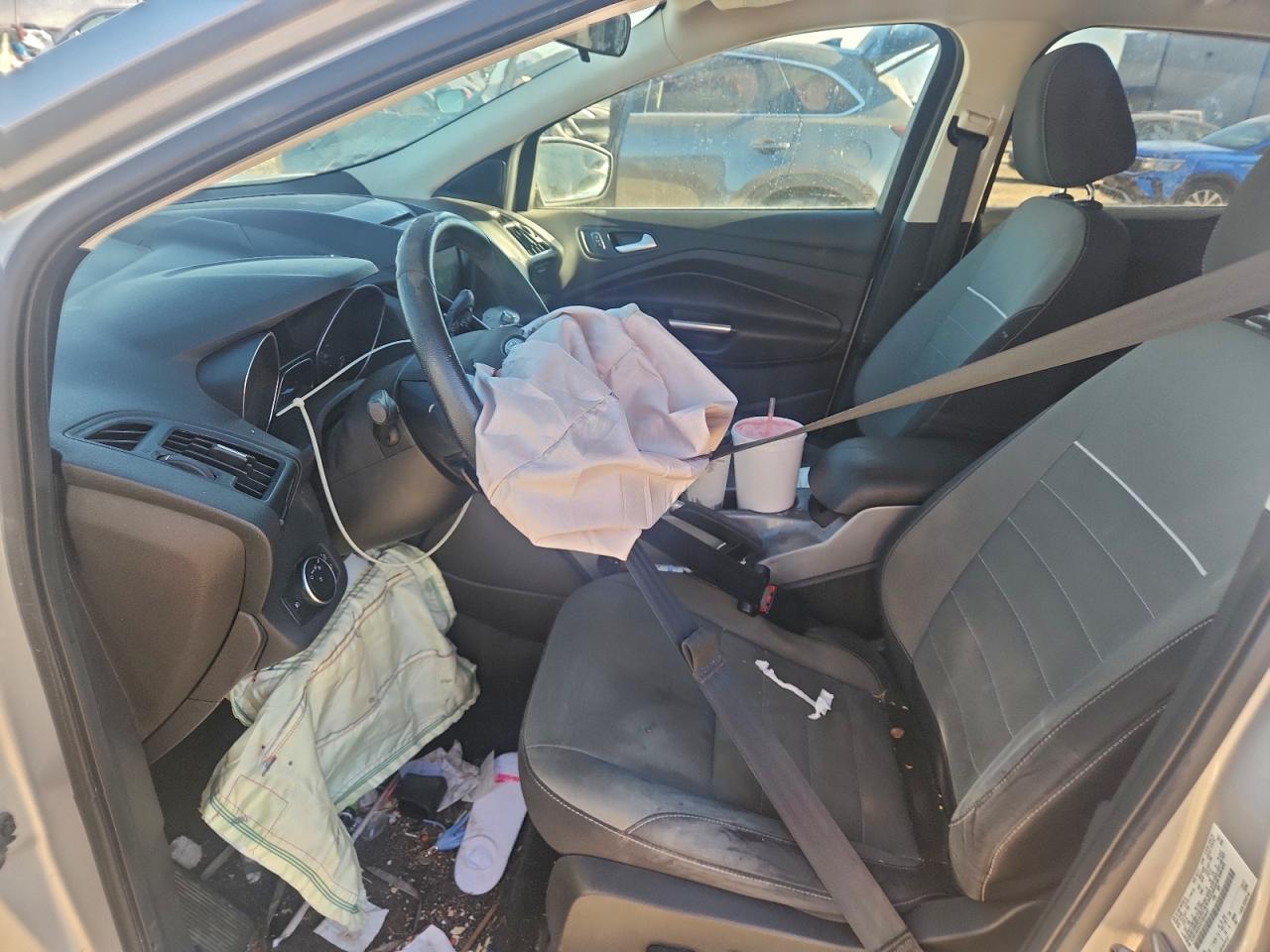 2015 FORD ESCAPE SE photo 7