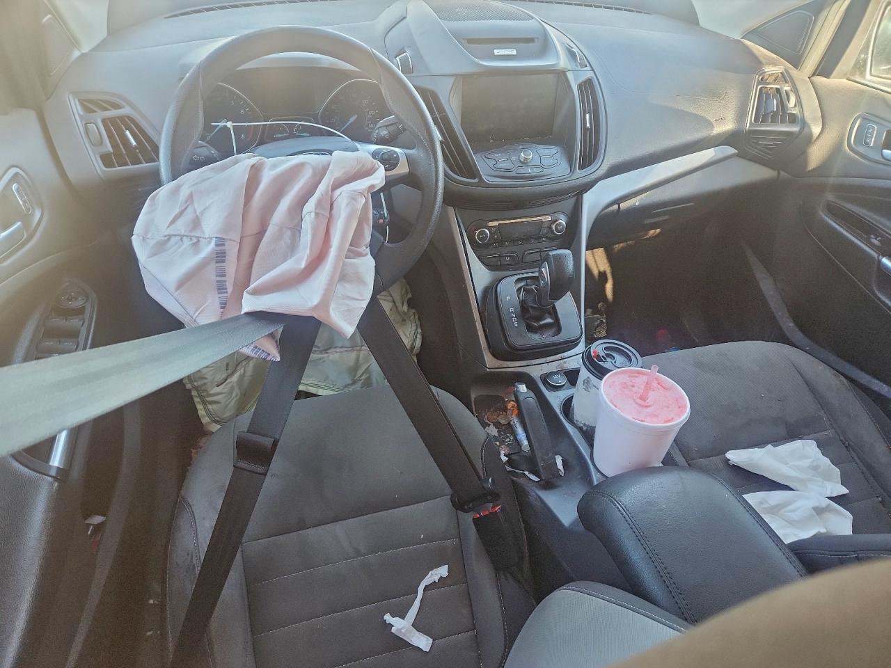 2015 FORD ESCAPE SE photo 8