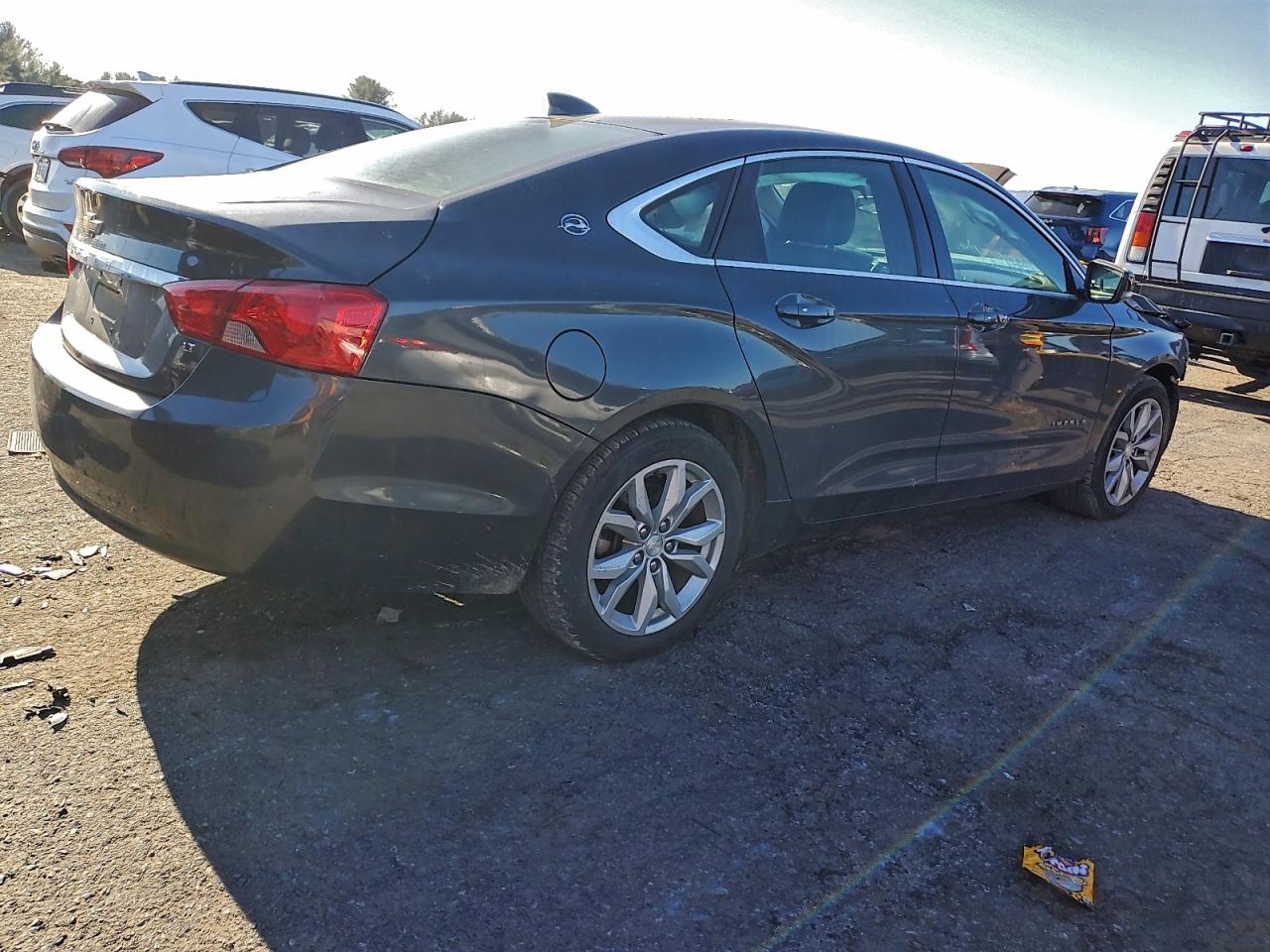 2018 CHEVROLET IMPALA LT photo 3