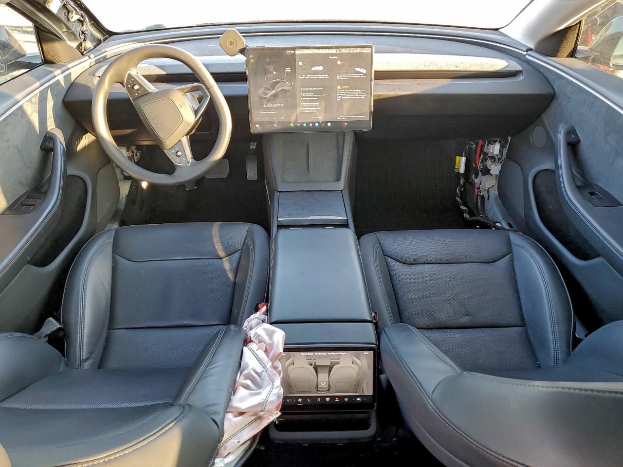2024 TESLA MODEL 3 photo 8