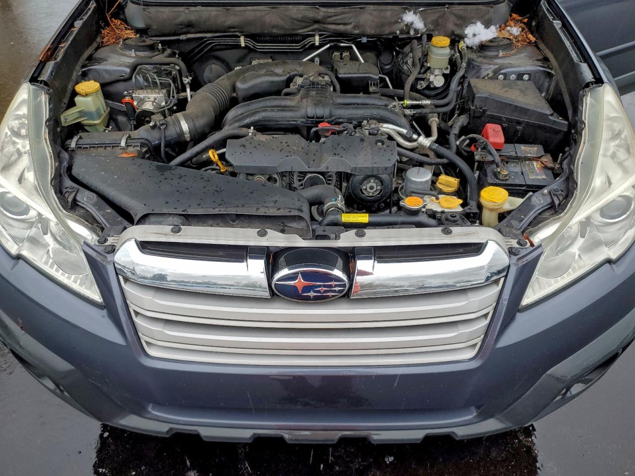 2014 SUBARU OUTBACK 2.5I photo 11