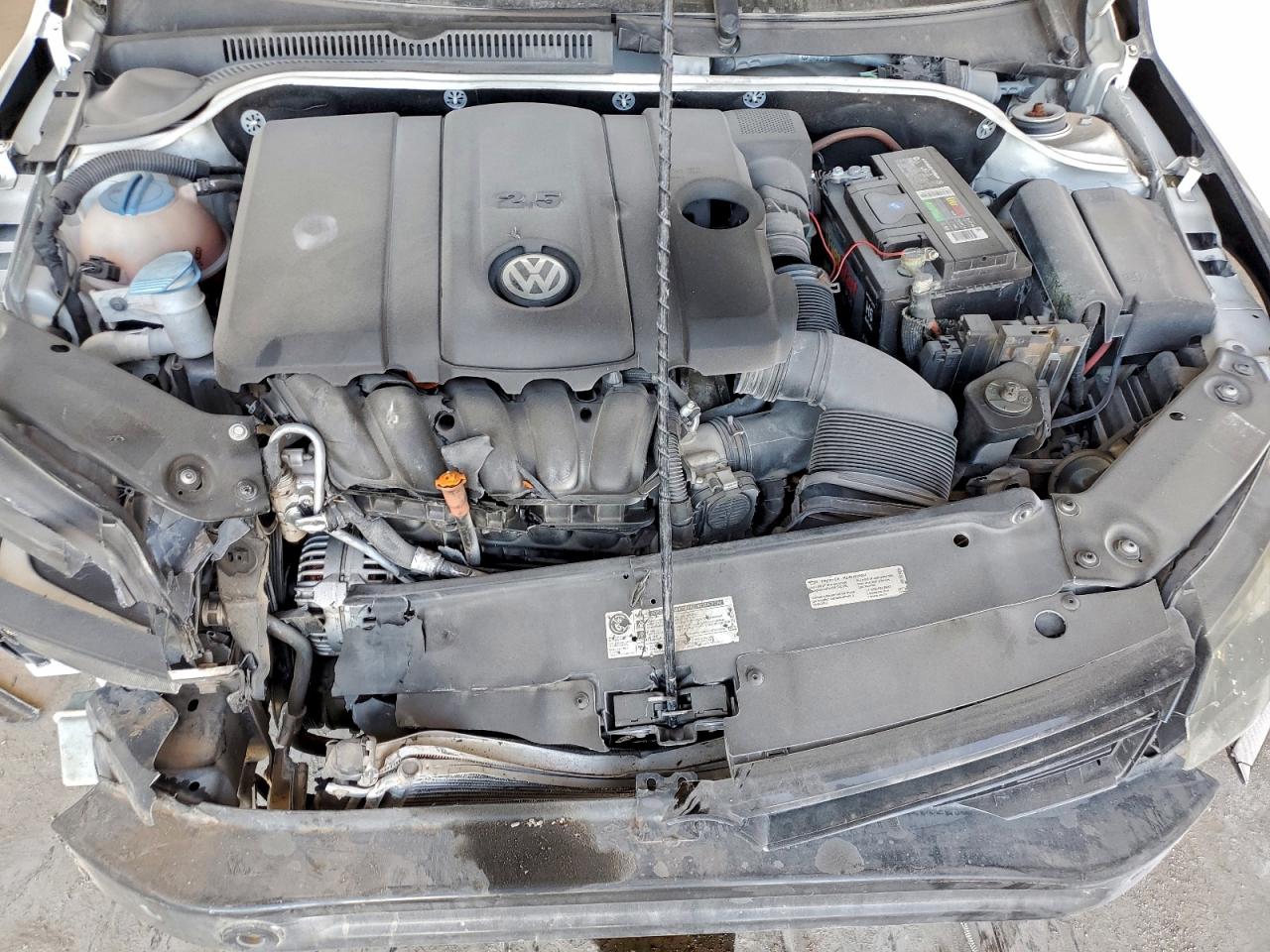 2012 VOLKSWAGEN JETTA SE photo 31