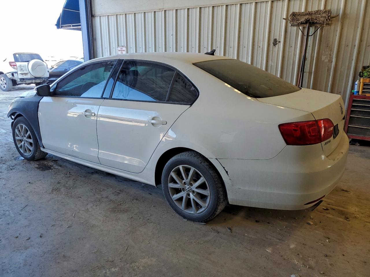 2012 VOLKSWAGEN JETTA SE photo 4