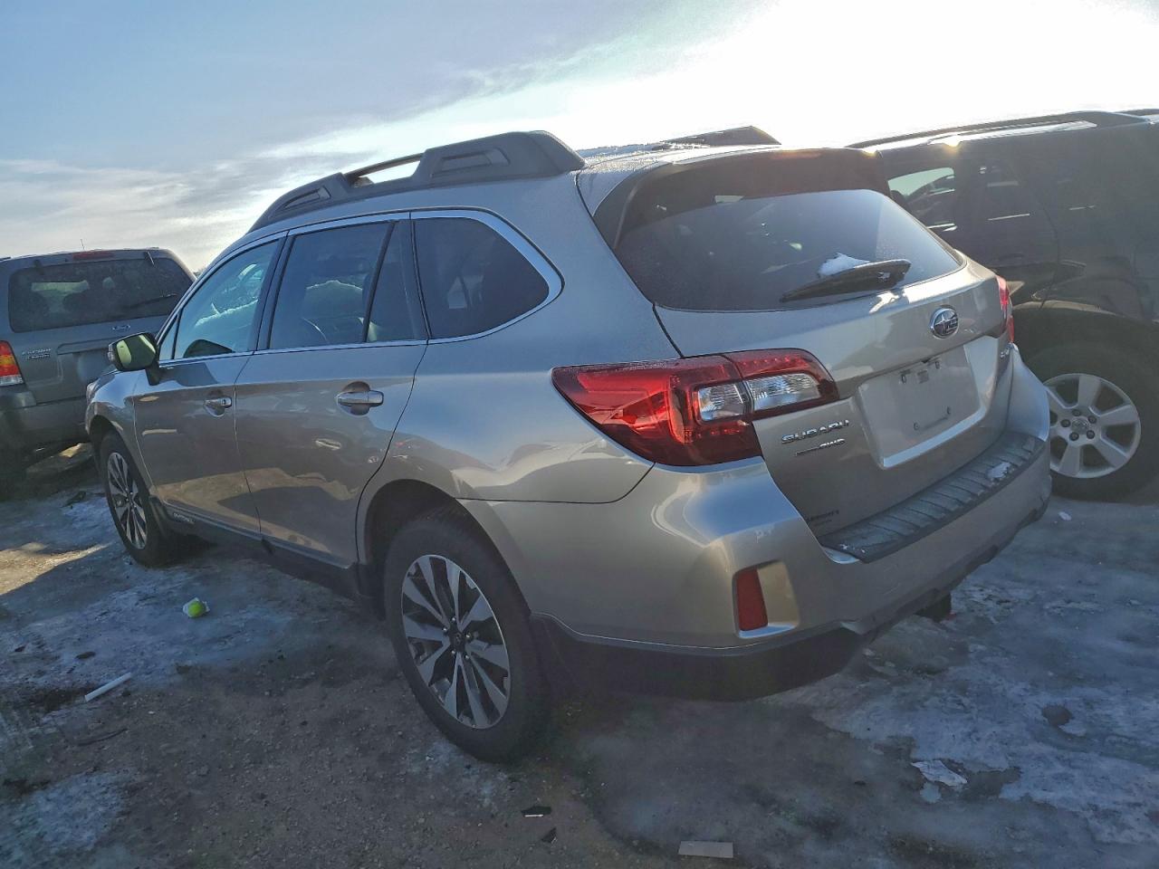 2015 SUBARU OUTBACK 2.5I LIMITED photo 2