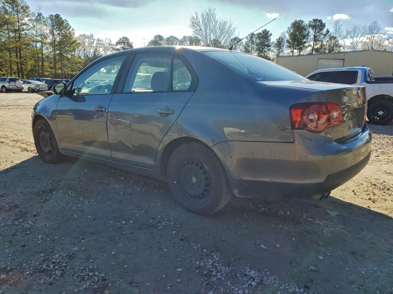 2009 VOLKSWAGEN JETTA S photo 2