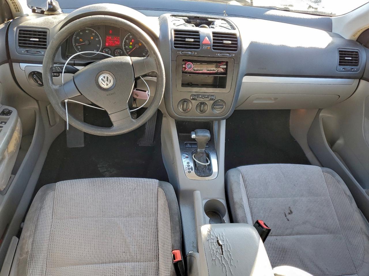 2009 VOLKSWAGEN JETTA S photo 8
