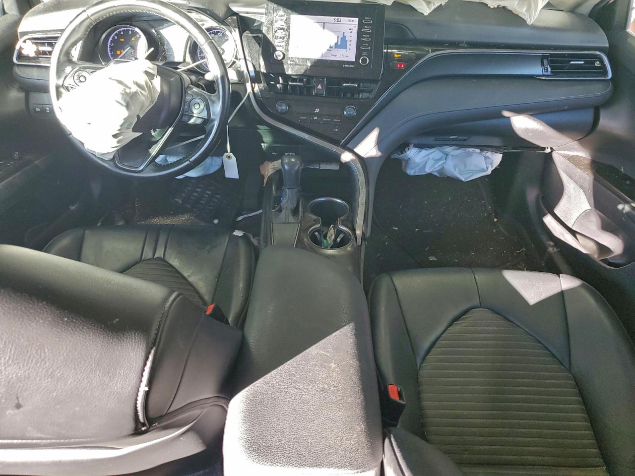 2021 TOYOTA CAMRY SE photo 8