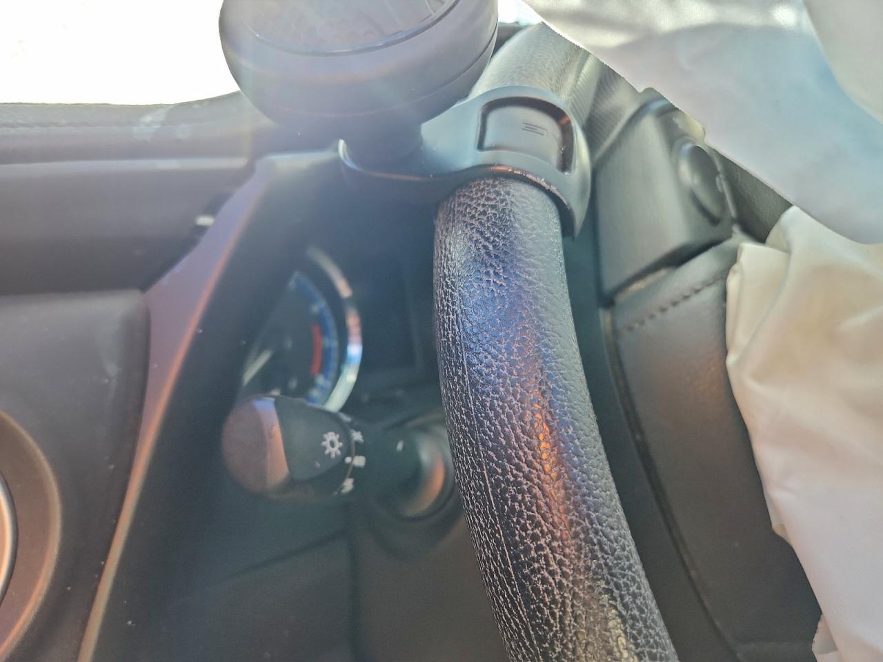 2017 TOYOTA COROLLA L photo 9