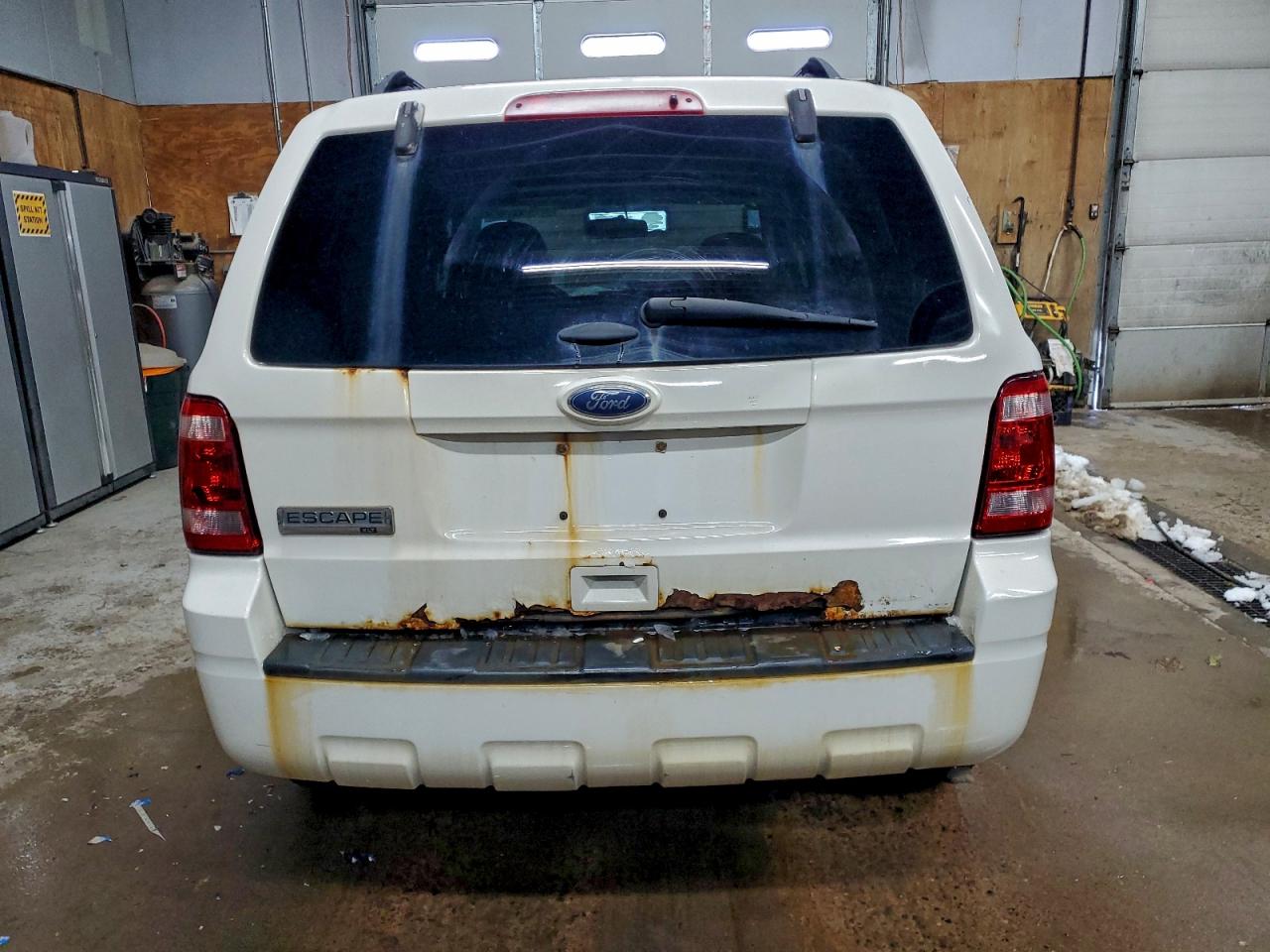 2012 FORD ESCAPE XLT photo 6