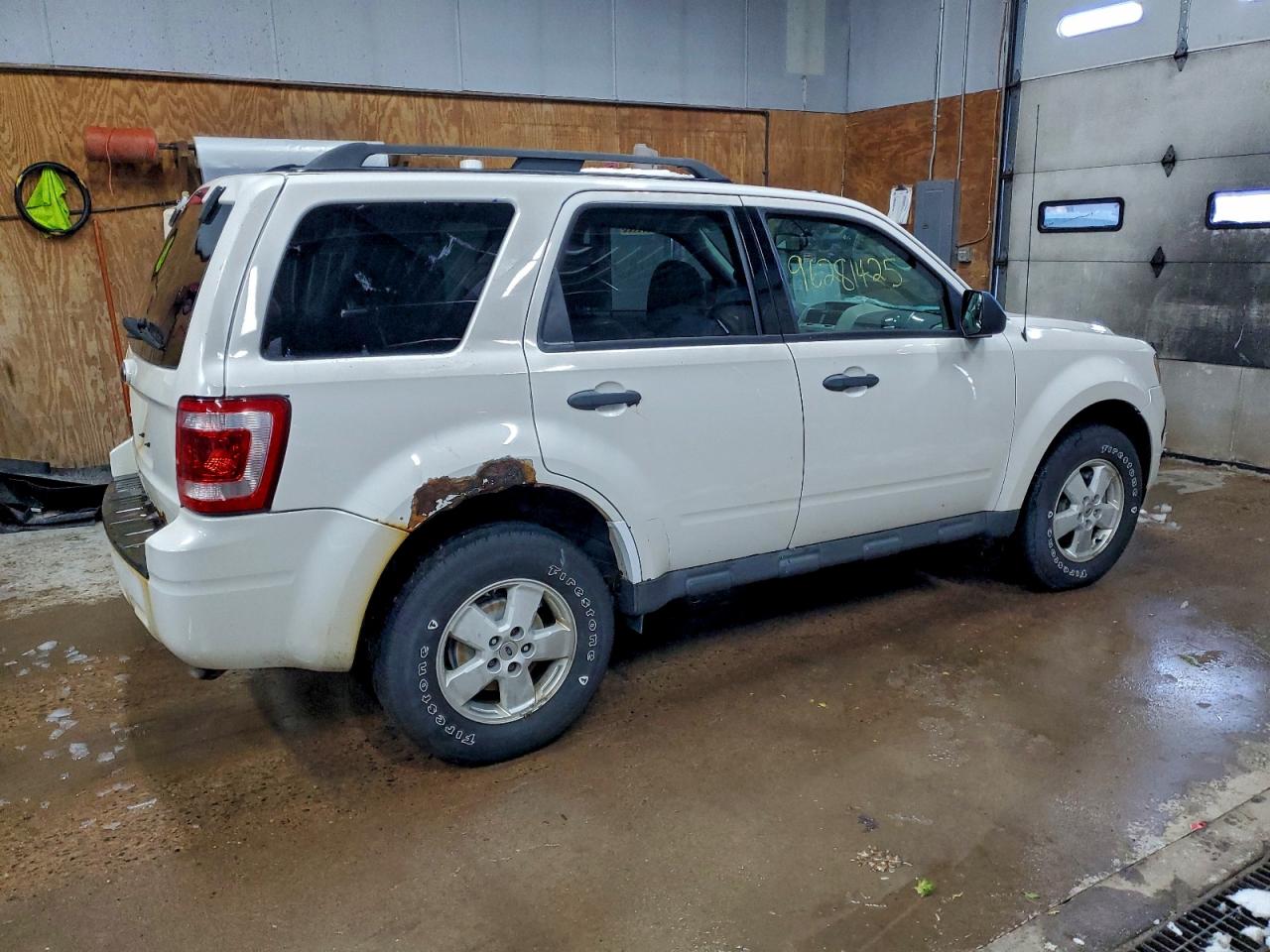 2012 FORD ESCAPE XLT photo 3