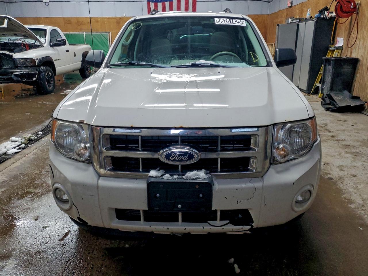 2012 FORD ESCAPE XLT photo 5