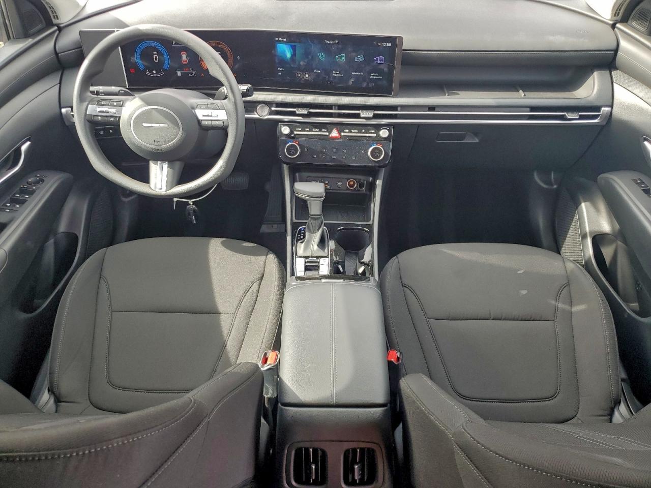 2026 HYUNDAI TUCSON SEL photo 8