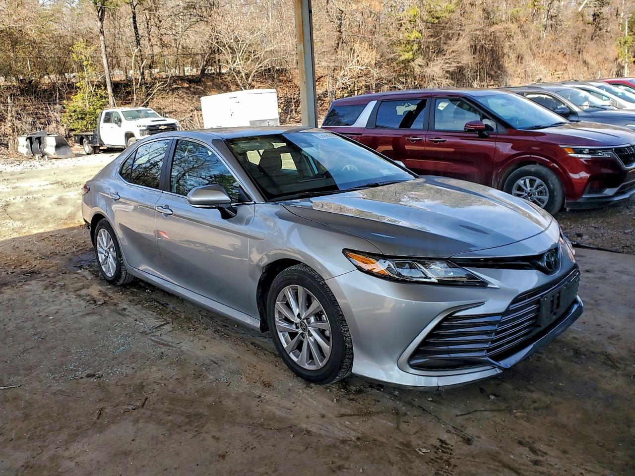 2023 TOYOTA CAMRY LE photo 4