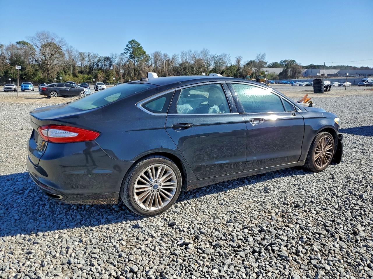 2013 FORD FUSION SE photo 3
