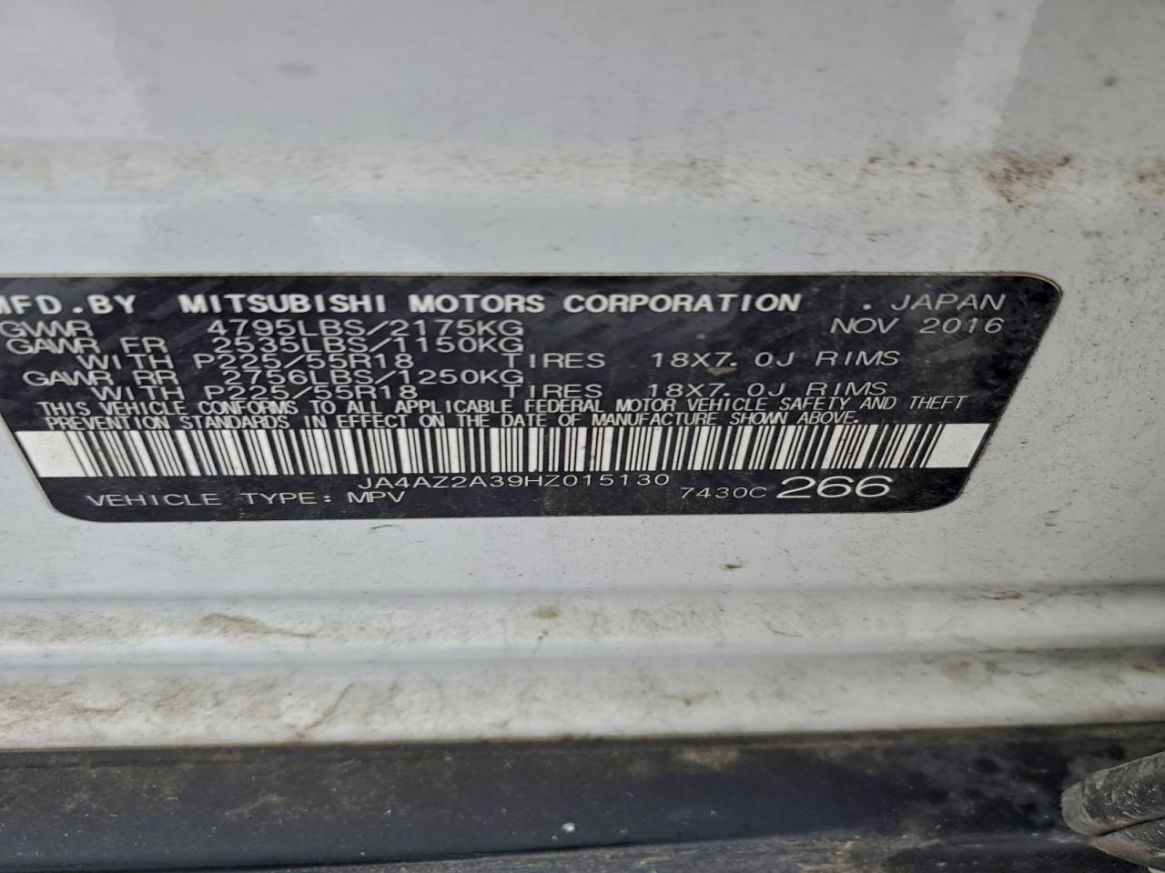 2017 MITSUBISHI OUTLANDER ES photo 13