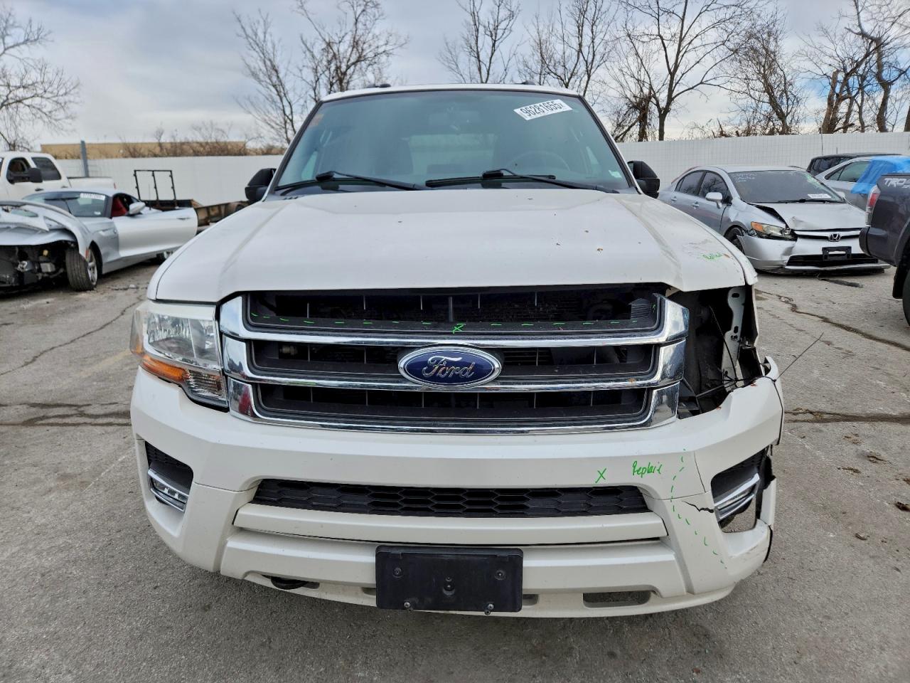 2016 FORD EXPEDITION XLT photo 5