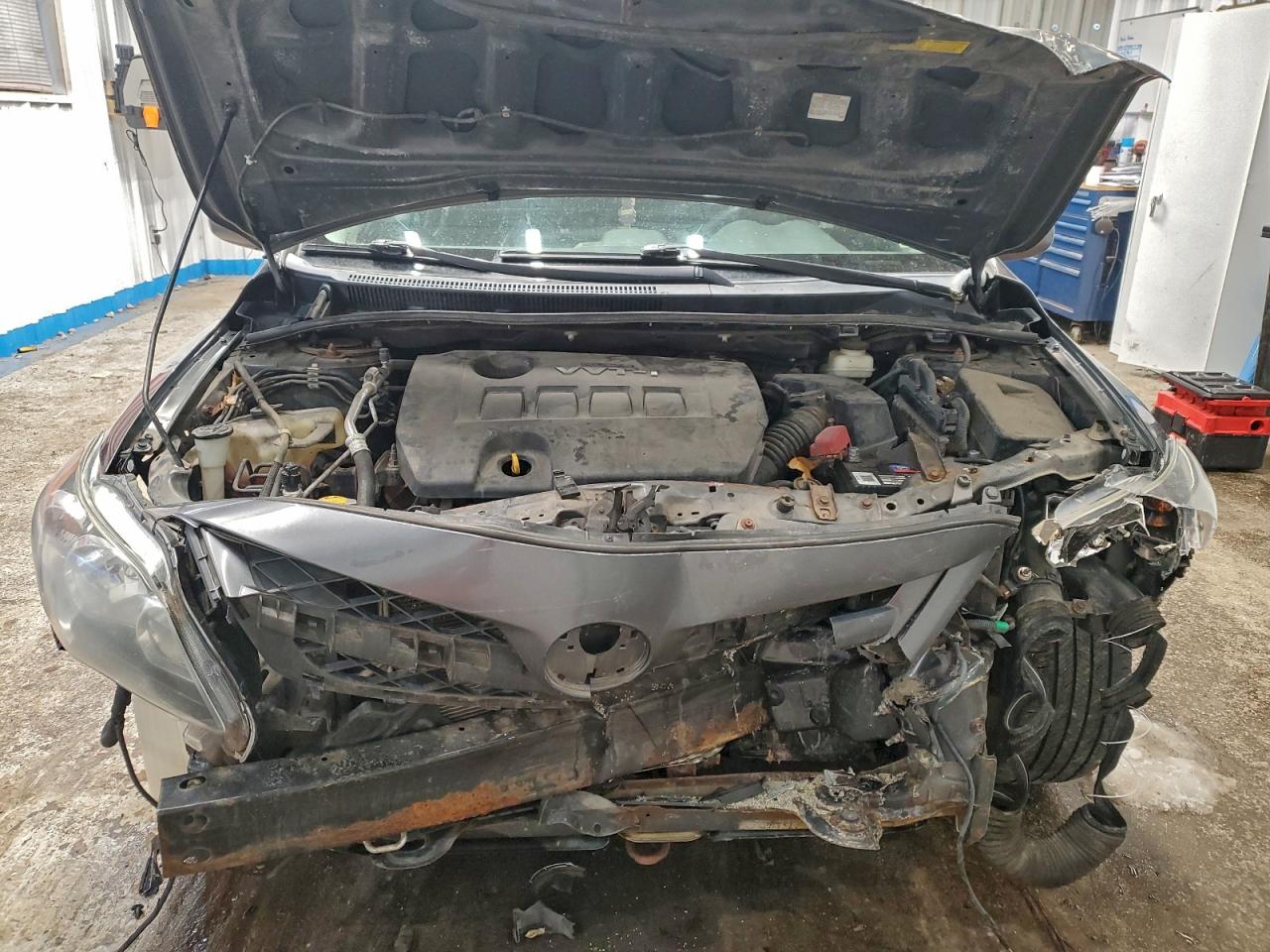 2013 TOYOTA COROLLA BASE photo 11
