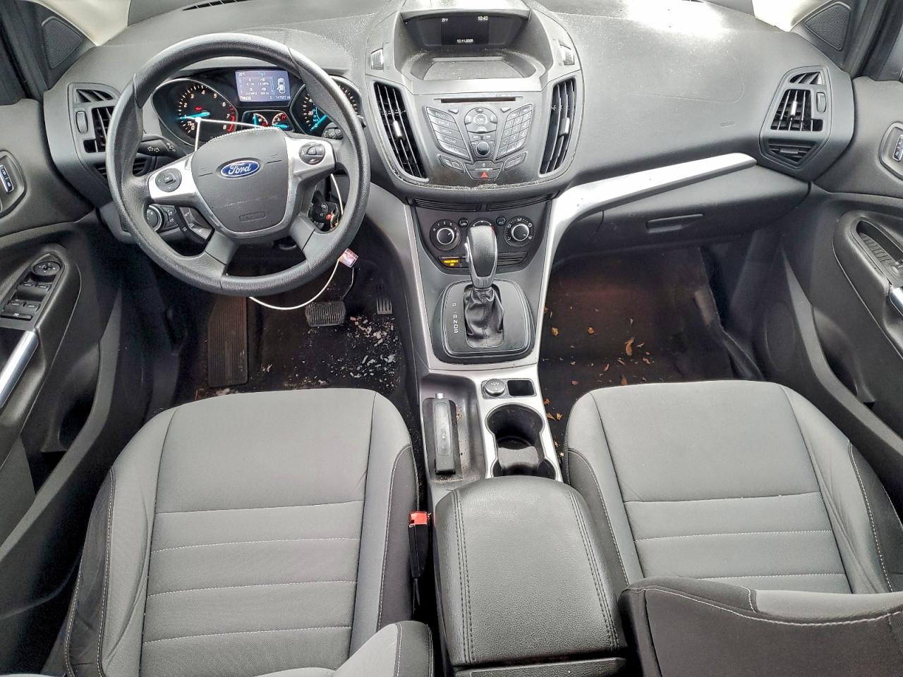 2015 FORD ESCAPE SE photo 8