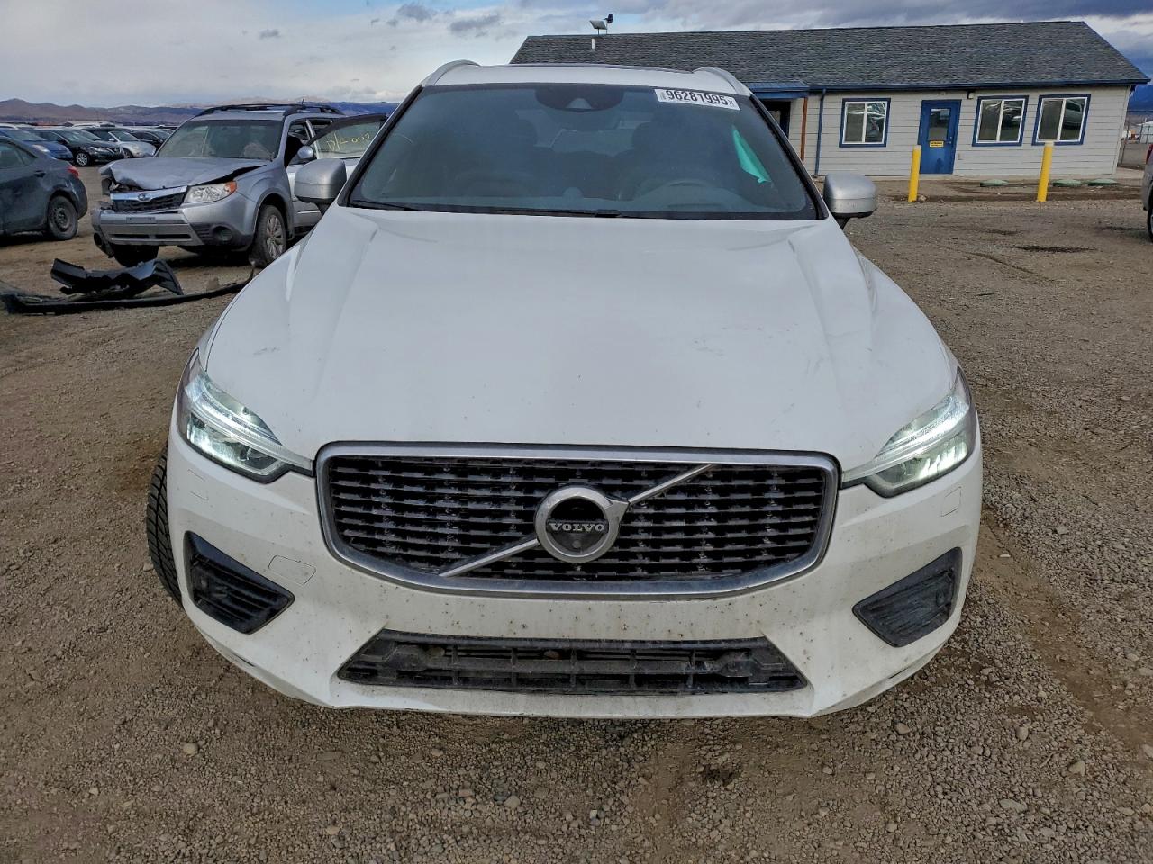 2019 VOLVO XC60 T8 R-DESIGN photo 9
