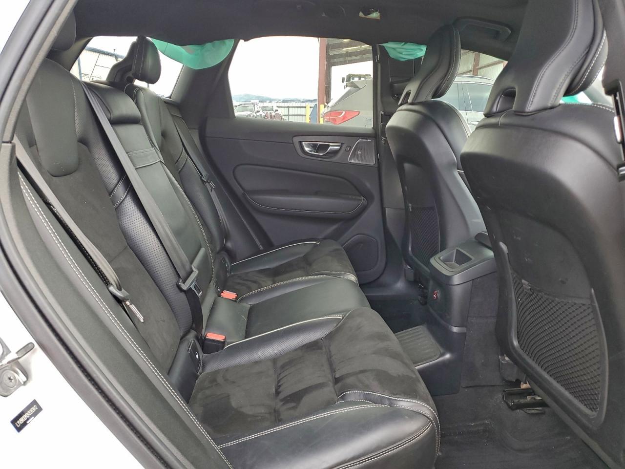 2019 VOLVO XC60 T8 R-DESIGN photo 19