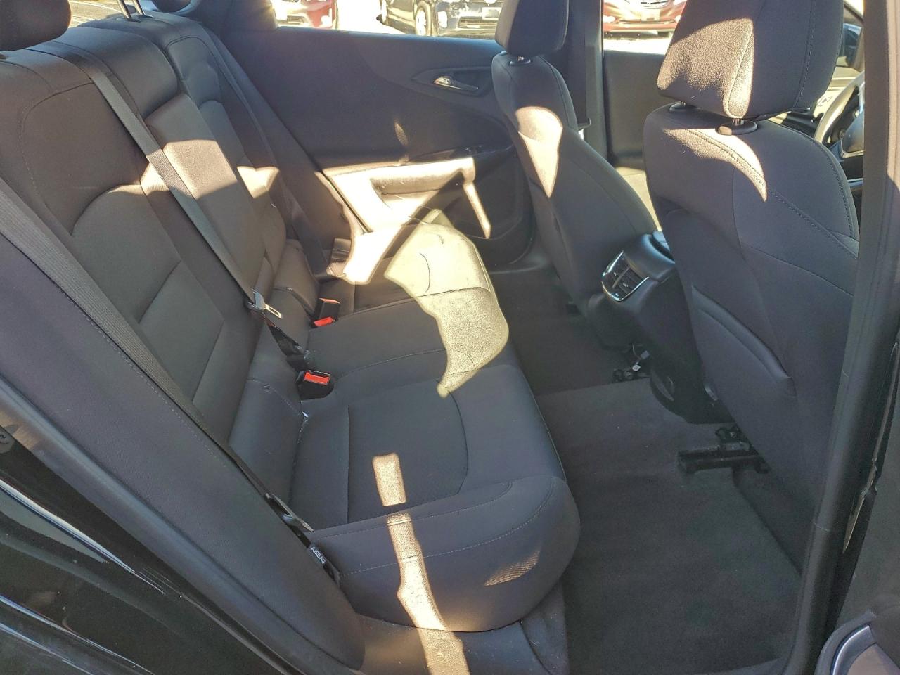 2017 CHEVROLET MALIBU LT photo 10