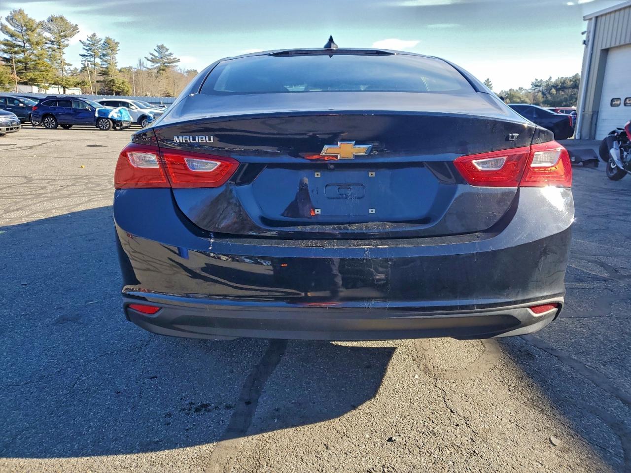 2017 CHEVROLET MALIBU LT photo 6