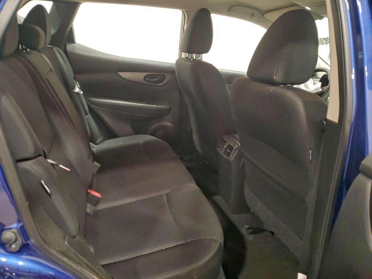 2020 NISSAN ROGUE SPORT S photo 11