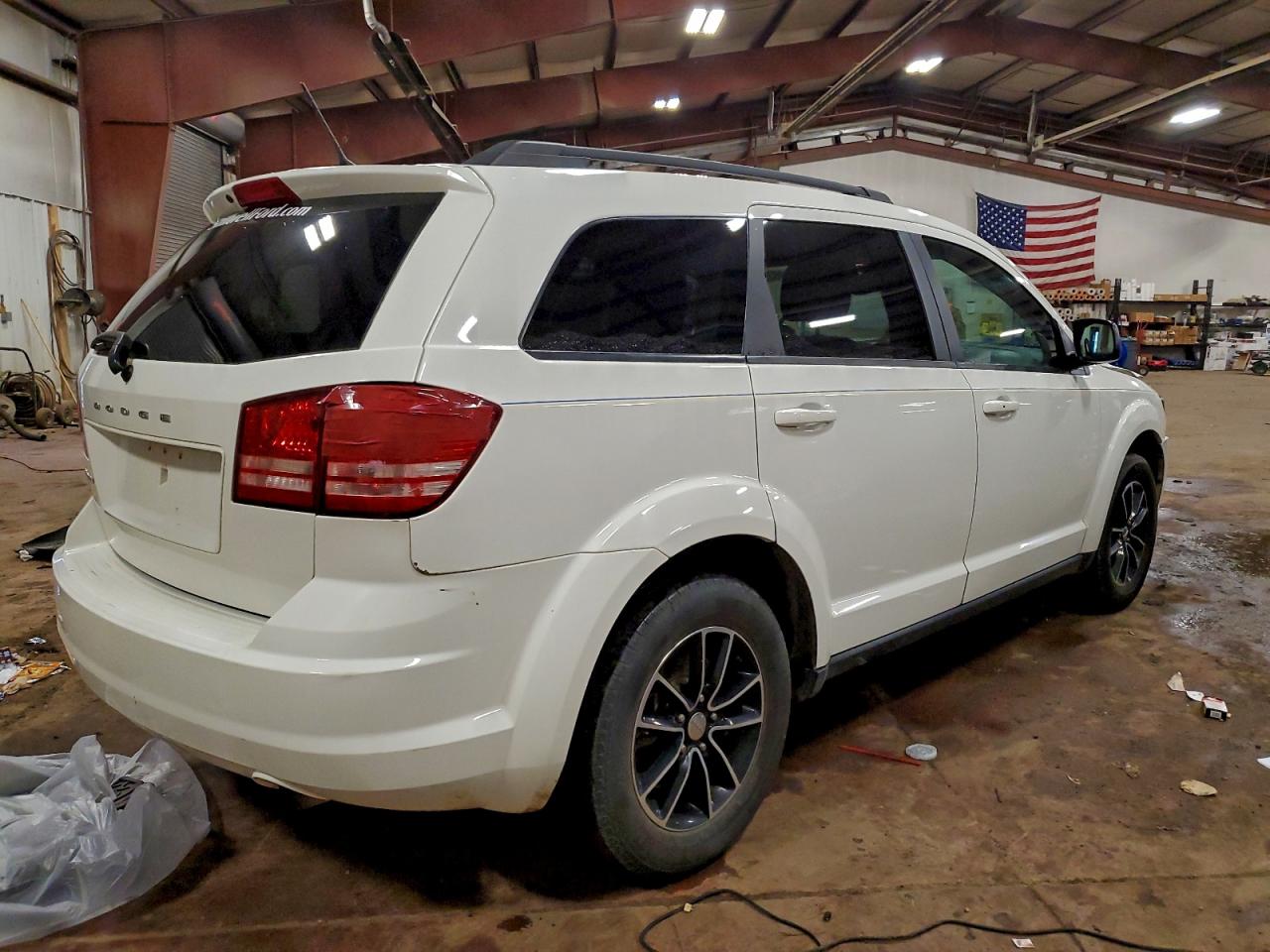 2017 DODGE JOURNEY SE photo 3