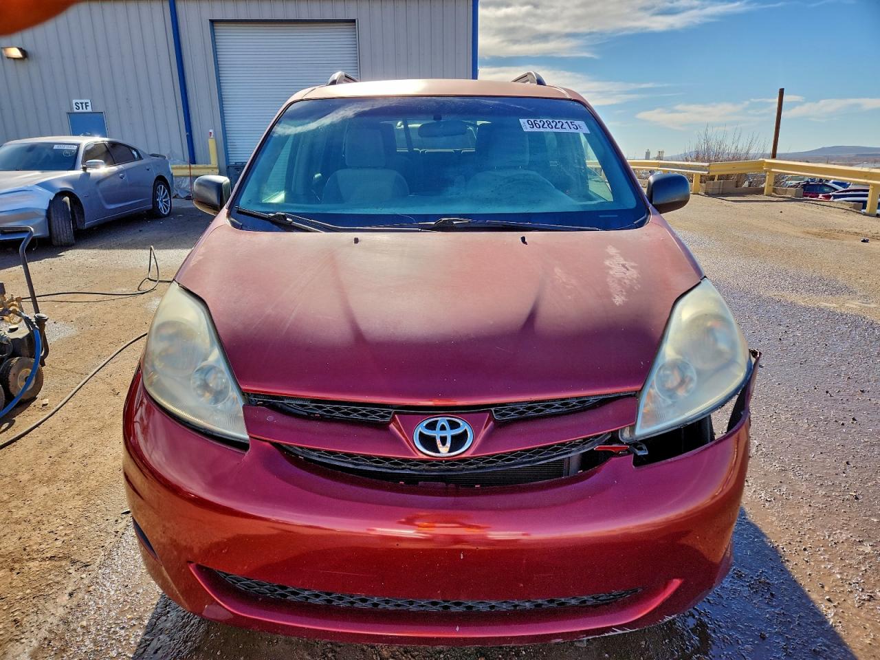 2009 TOYOTA SIENNA CE photo 5