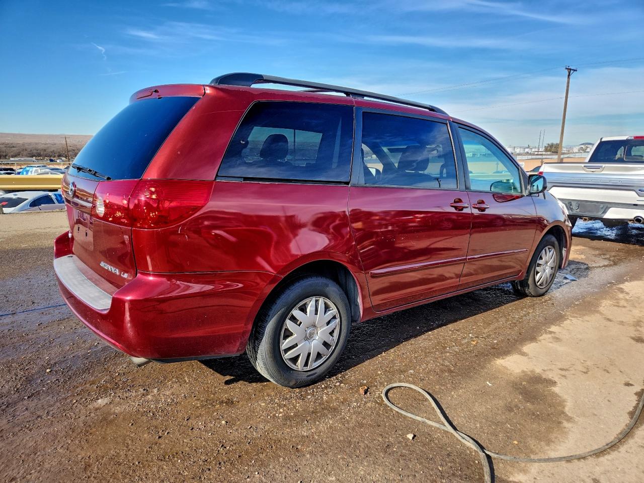 2009 TOYOTA SIENNA CE photo 3