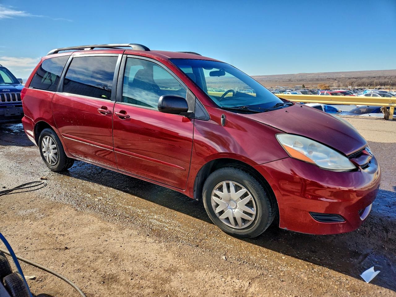 2009 TOYOTA SIENNA CE photo 4