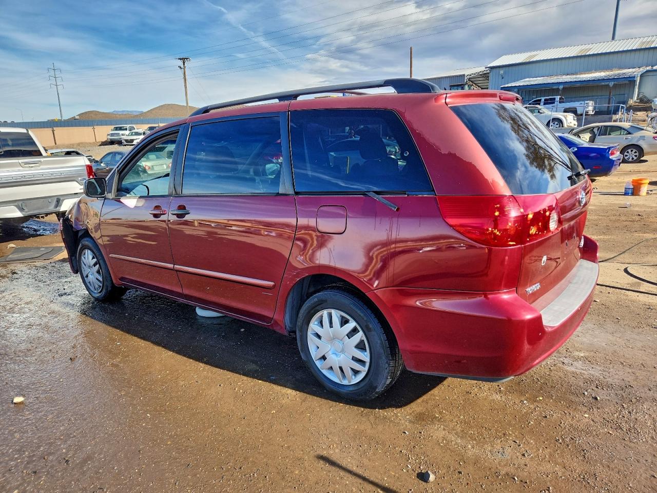 2009 TOYOTA SIENNA CE photo 2