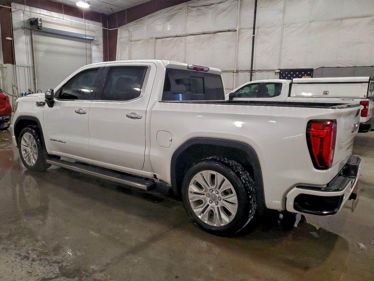 2020 GMC SIERRA K1500 DENALI photo 2