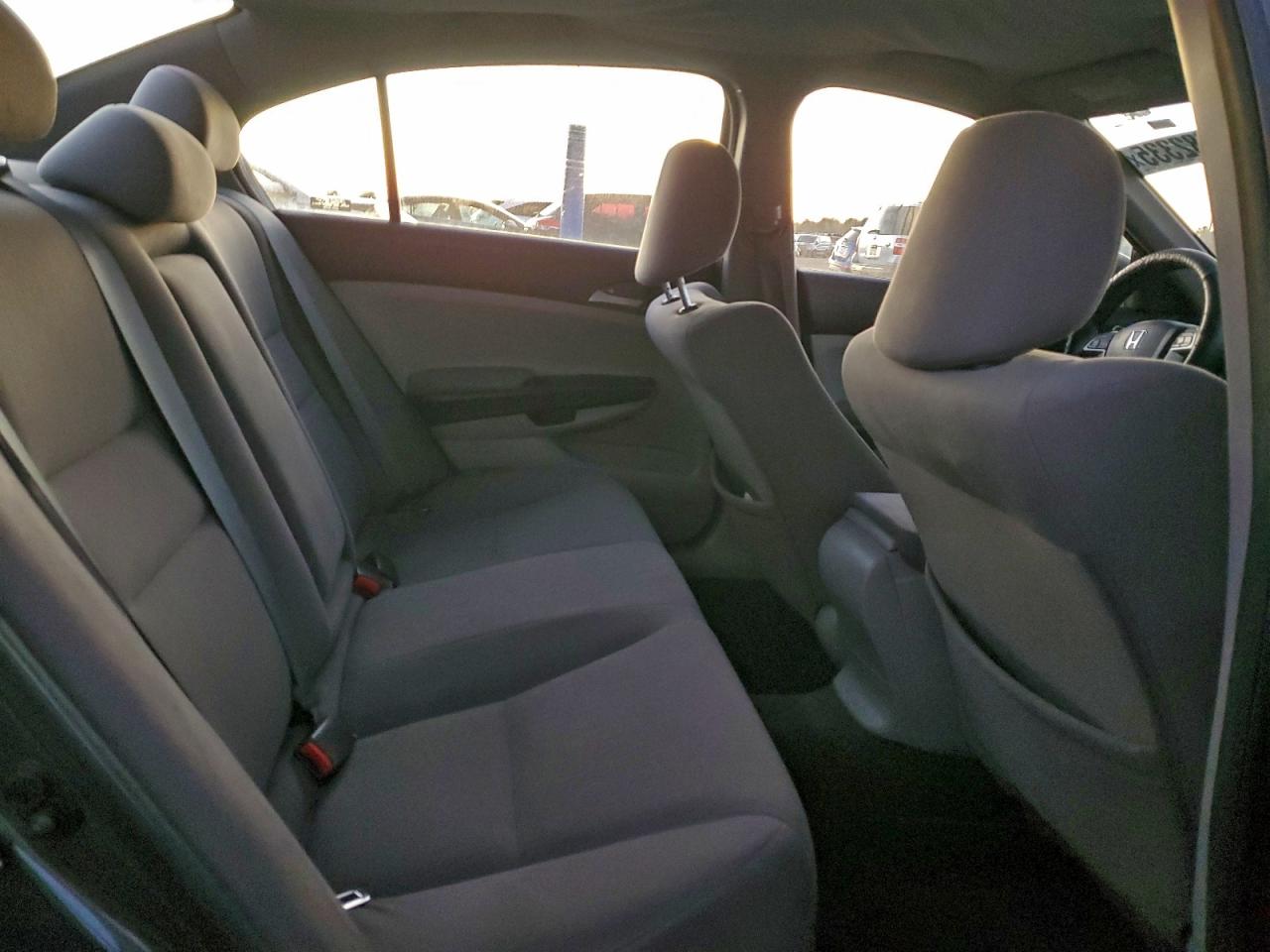 2012 HONDA ACCORD LX photo 10