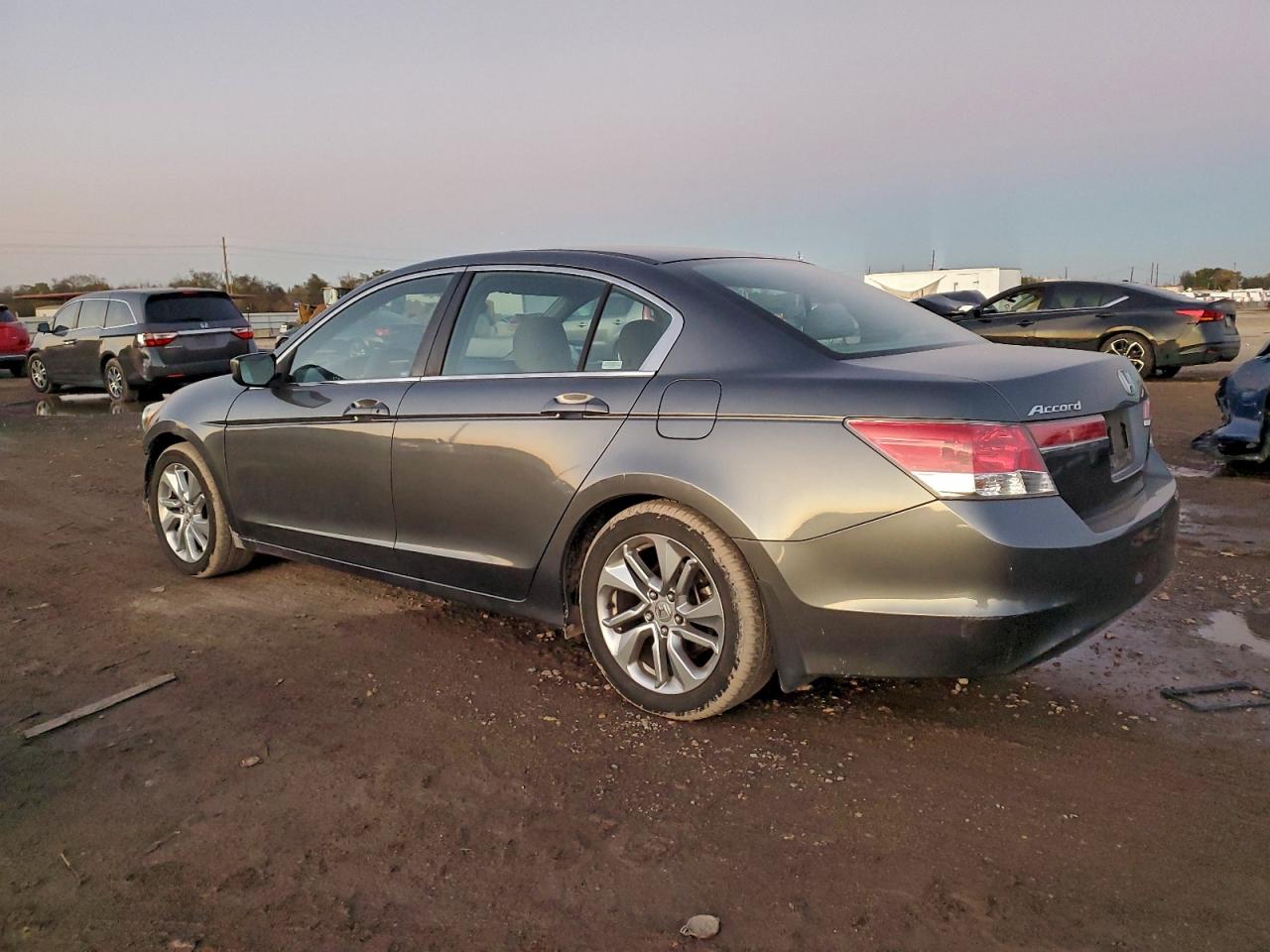 2012 HONDA ACCORD LX photo 2
